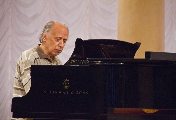 Валентин Сильвестров — известный украинский композитор