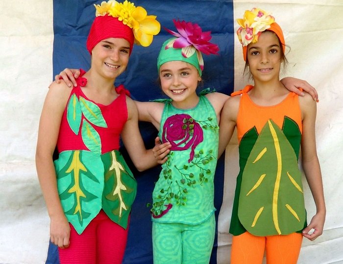 костюм Весны — спортивный, удобный и яркий