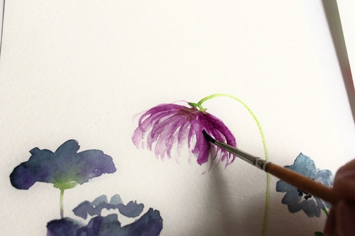 Рисуем фантазийные цветы акварелью, шаг 6