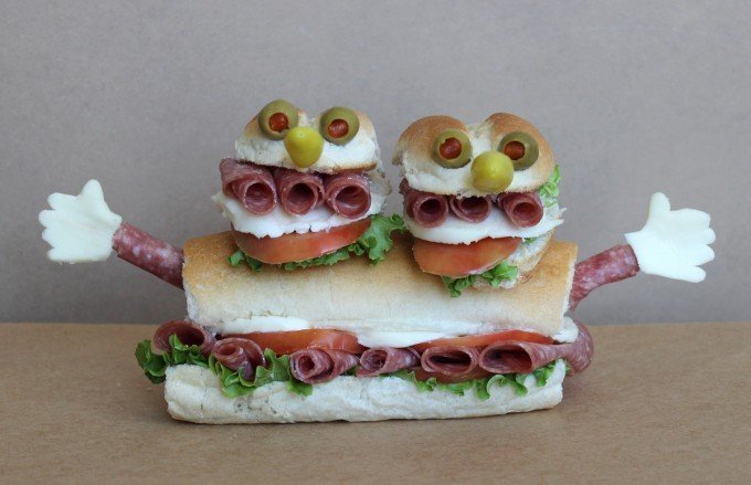 Вкусные сендвичи на завтрак. Идеи праздничных бутербродов для детей - фото 10