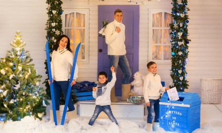 Новорічна фотосесія для всієї родини