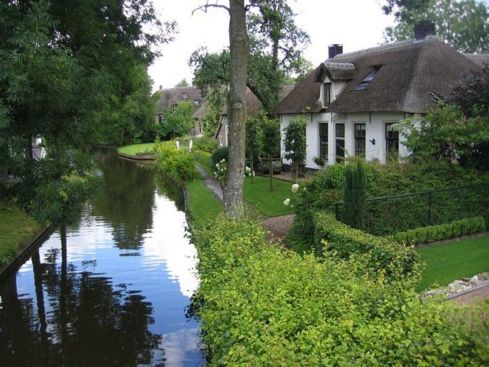 Гітхорн в Нідерланлах - село, де немає доріг. Фото 1