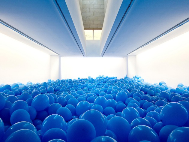 Кімната з повітряних кульок