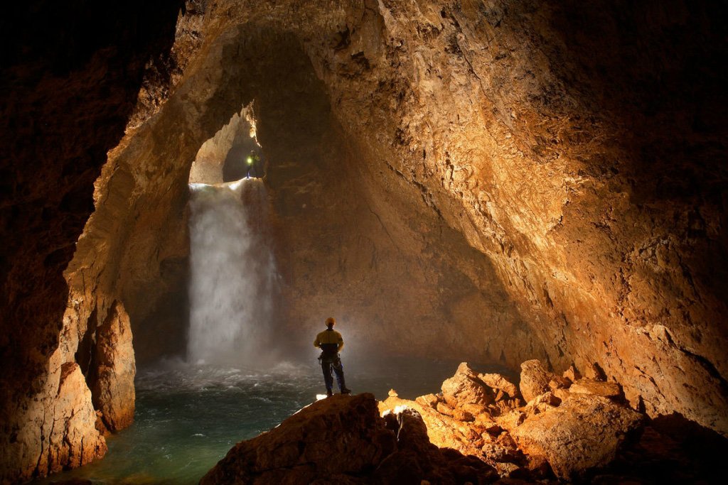 Самые красивые пещеры в мире
